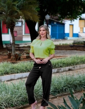 BLUSA COM DETALHE DE BOTÕES NAS MANGAS - Verde