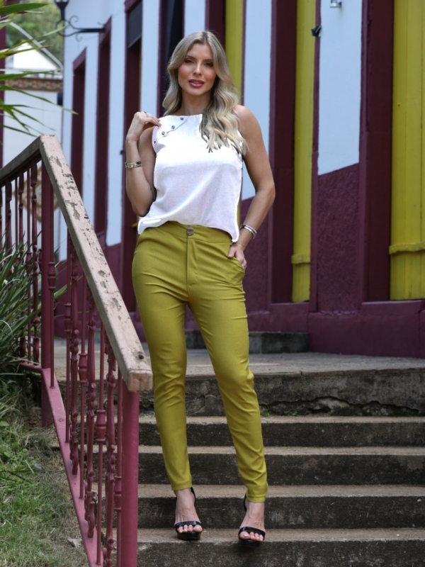 BLUSA COM BOTÕES NA LATERAL - Branco