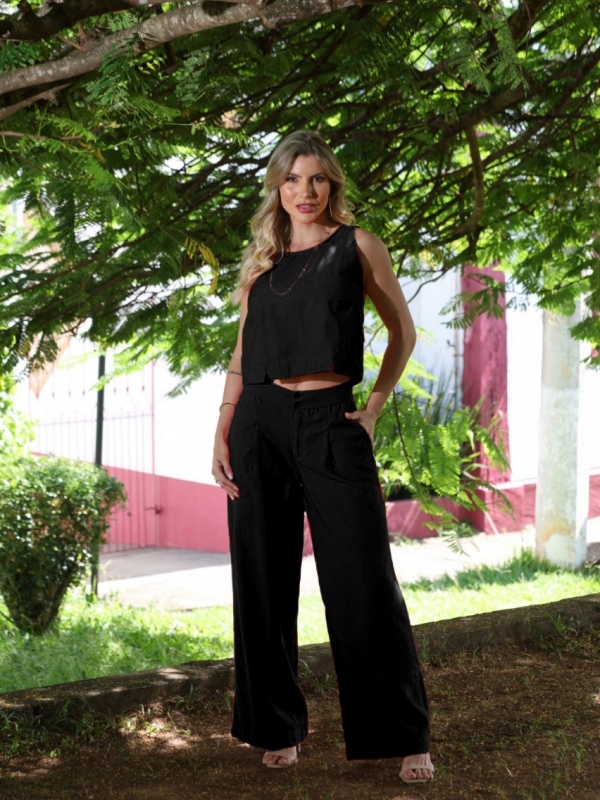 CONJUNTO CALÇA TRADICIONAL WID LEG E BLUSA - Preto