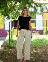 BLUSA COM FIVELA NO OMBRO - Preto