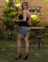 BLUSA DE ALÇA PEITO DE OUTRA COR - Preto